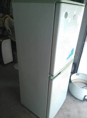 容聲冰箱196升 8成新僅售600元，老款機(jī)型制冷強(qiáng)勁，性?xún)r(jià)比之選